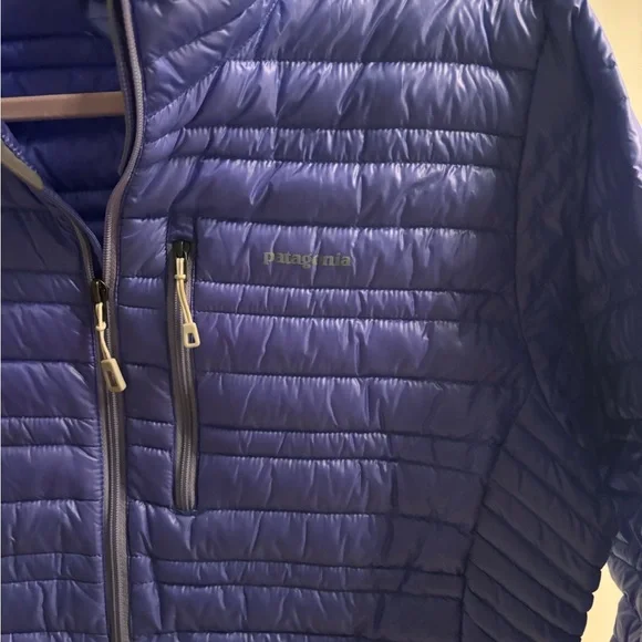 Patagonia Women's Puffer Jacket Size L - Picture 8 of 9